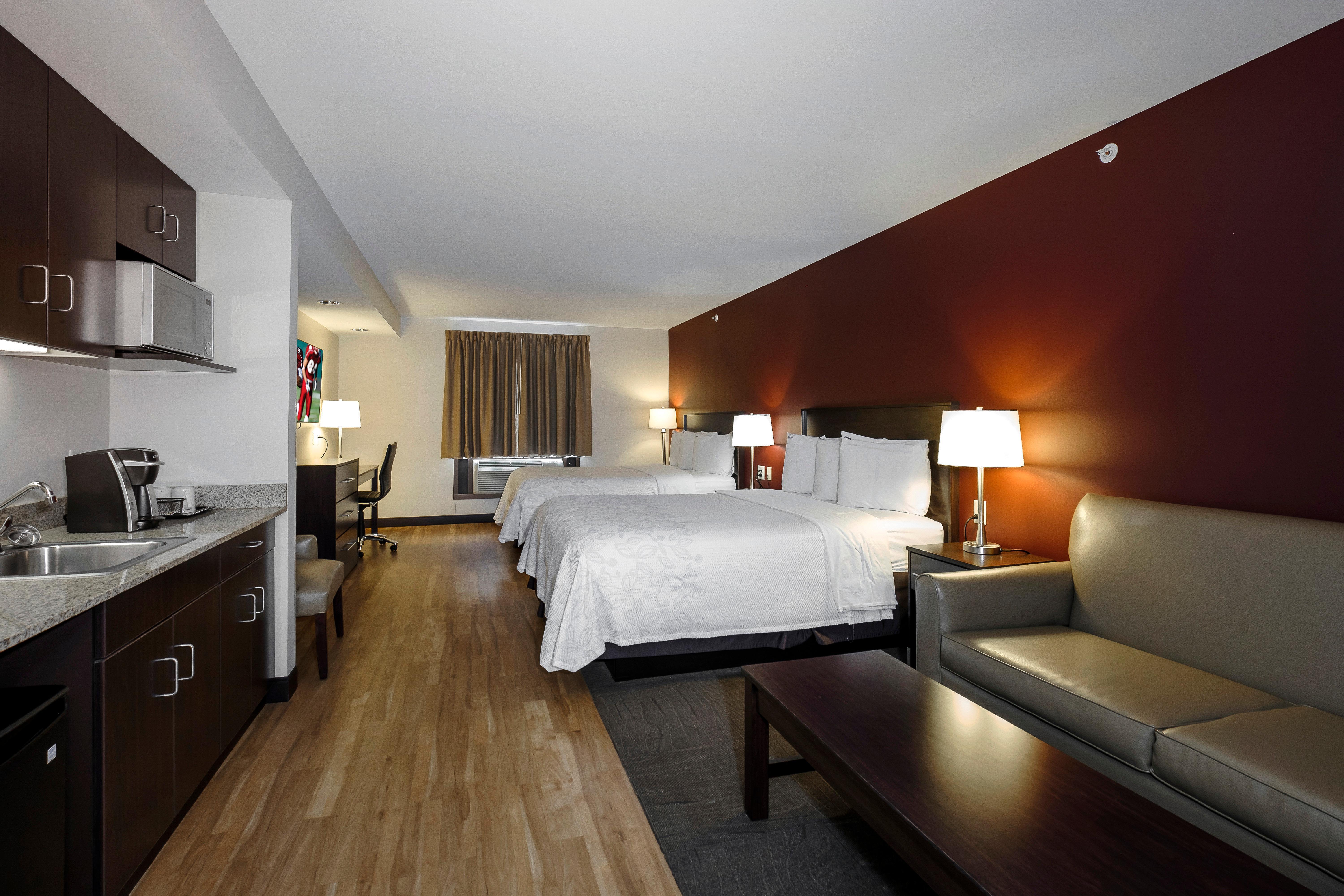 Red Roof Inn Plus+ & Suites Malone Esterno foto