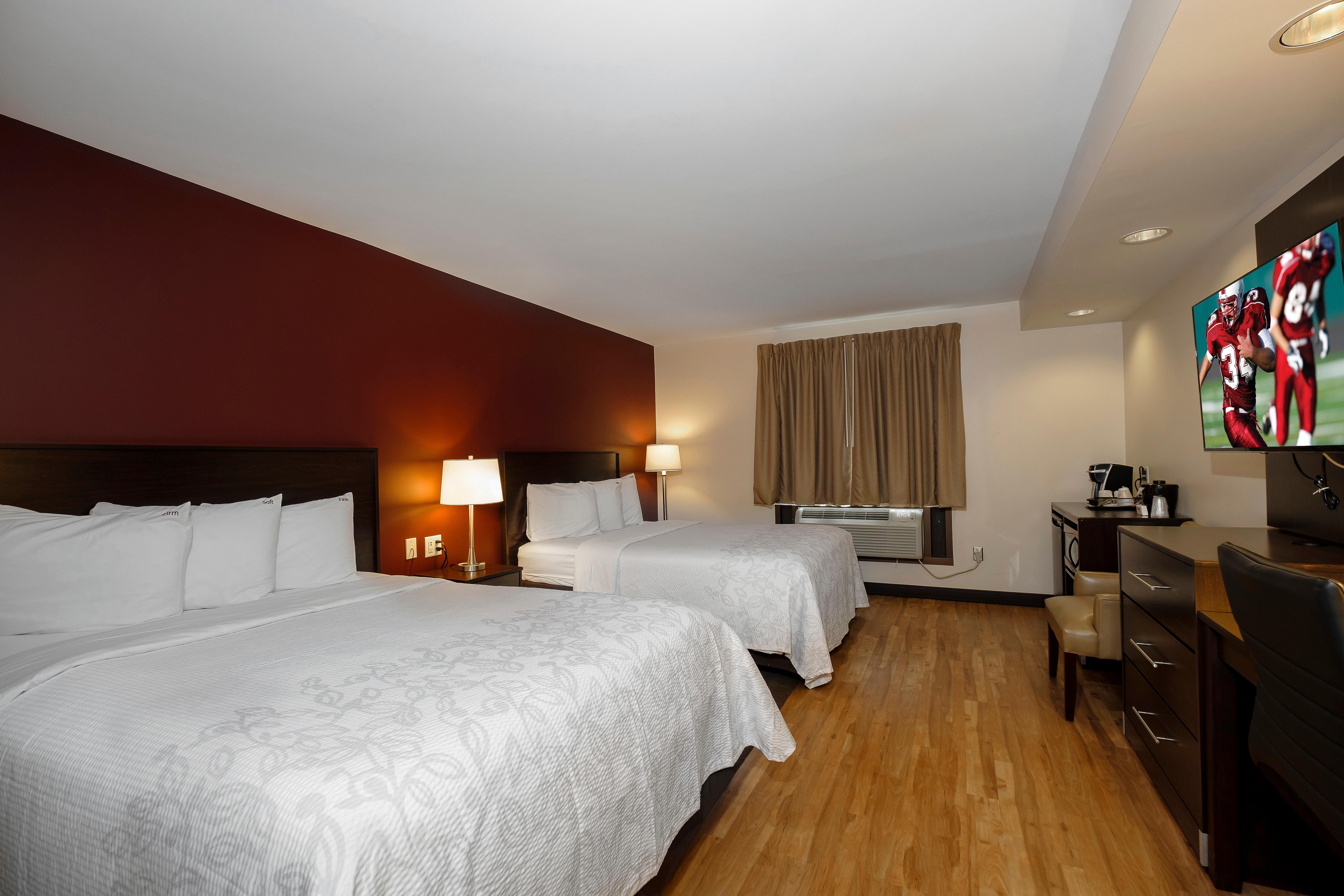 Red Roof Inn Plus+ & Suites Malone Esterno foto