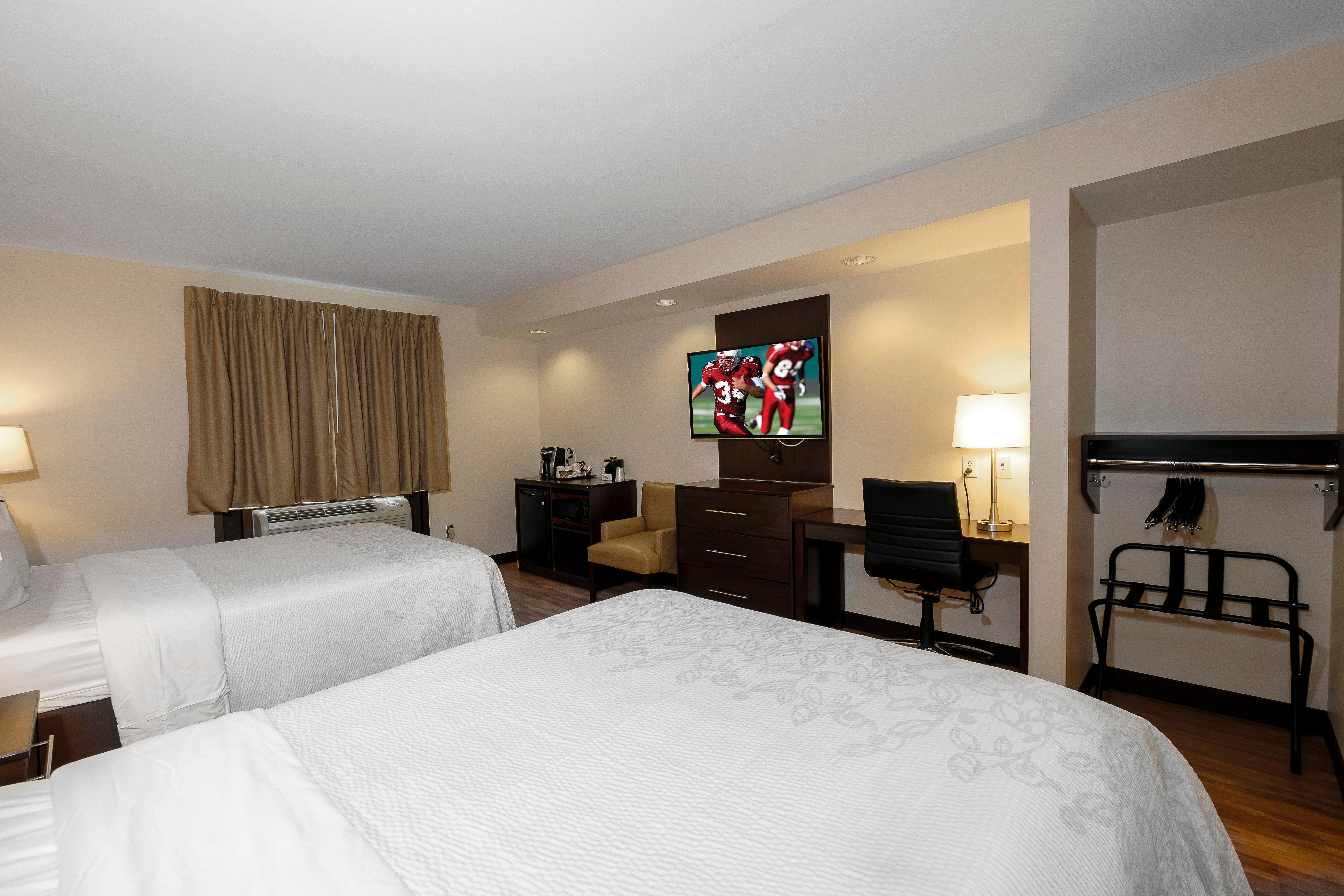 Red Roof Inn Plus+ & Suites Malone Esterno foto