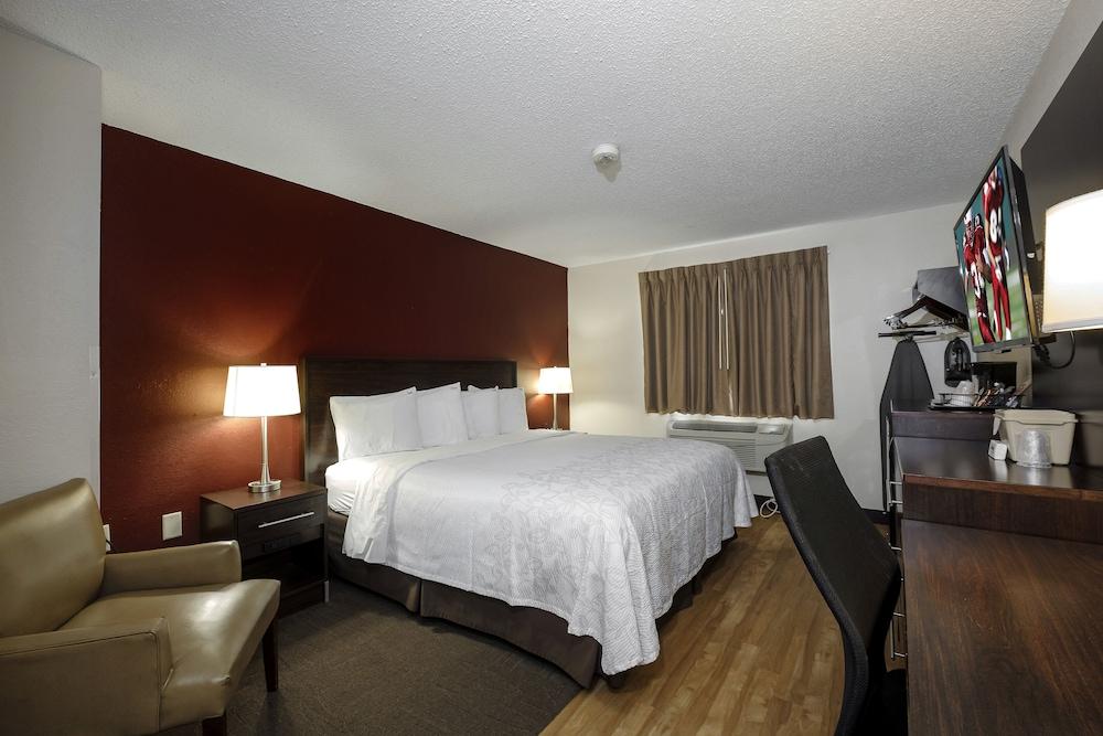 Red Roof Inn Plus+ & Suites Malone Esterno foto